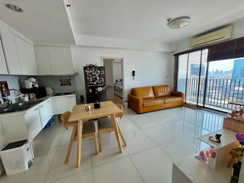 Urgent sale!! Condo Fuse Mobius Ramkhamhaeng Station, 23rd floor, Building B, swimming pool view, beautiful room, good price, don't miss it!!
