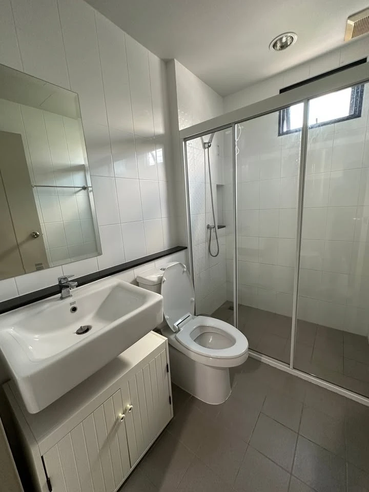 Urgent Sale!! Condo Unio Sukhumvit 72, 3rd Floor, Building E, Corner Unit, Beautiful Unit, Fully Furnished, Ready to Move In! Don't Miss Out!!
