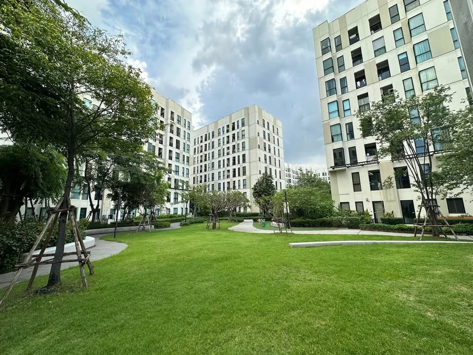 Urgent Sale!! Condo Unio Sukhumvit 72, 3rd Floor, Building E, Corner Unit, Beautiful Unit, Fully Furnished, Ready to Move In! Don't Miss Out!!