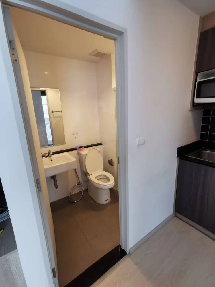 Urgent sale!! Condo Unio Sukhumvit 72, Phase 2, 2nd floor, Building B. Fully furnished, ready to move in. Don't miss out!!