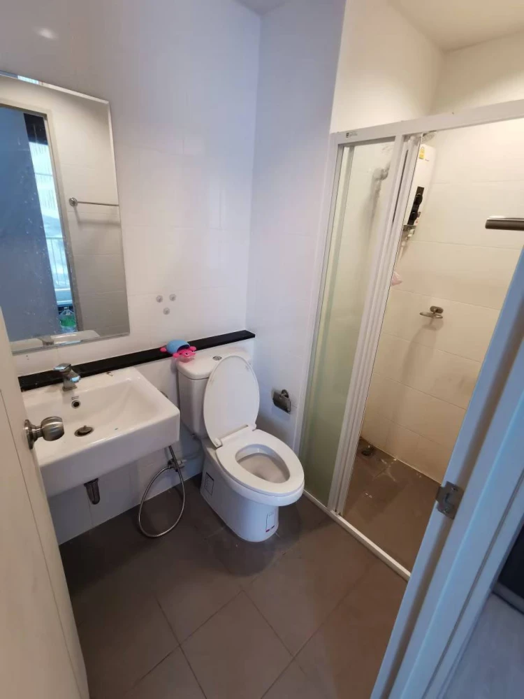 Urgent sale!! Condo Unio Sukhumvit 72, Phase 2, 2nd floor, Building B. Fully furnished, ready to move in. Don't miss out!!