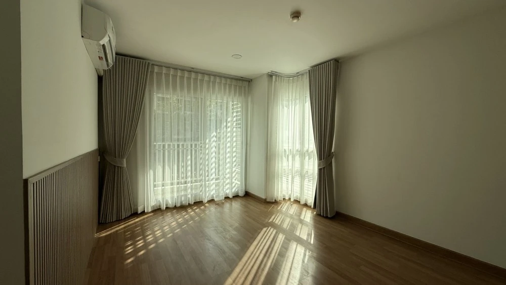 Urgent sale! Condo U Sabai Rama 4 - Kluai Nam Thai, empty room, not too expensive. Those who want to decorate their room, hurry and reserve it.