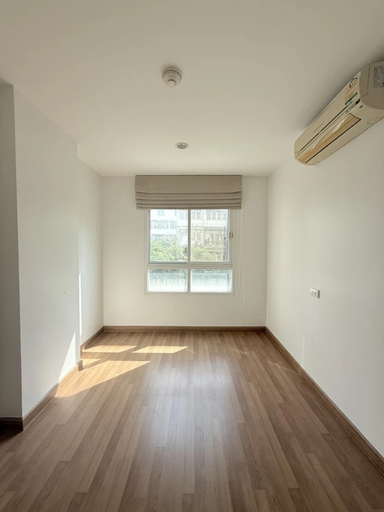 Urgent sale! Condo U Sabai Rama 4 - Kluai Nam Thai, empty room, not too expensive. Those who want to decorate their room, hurry and reserve it.