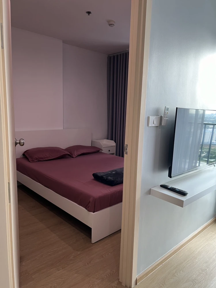 Urgent sale!! Rich Park Triple Station Condo, 33rd floor, beautiful room, fully furnished, ready to move in. Don't miss out!!