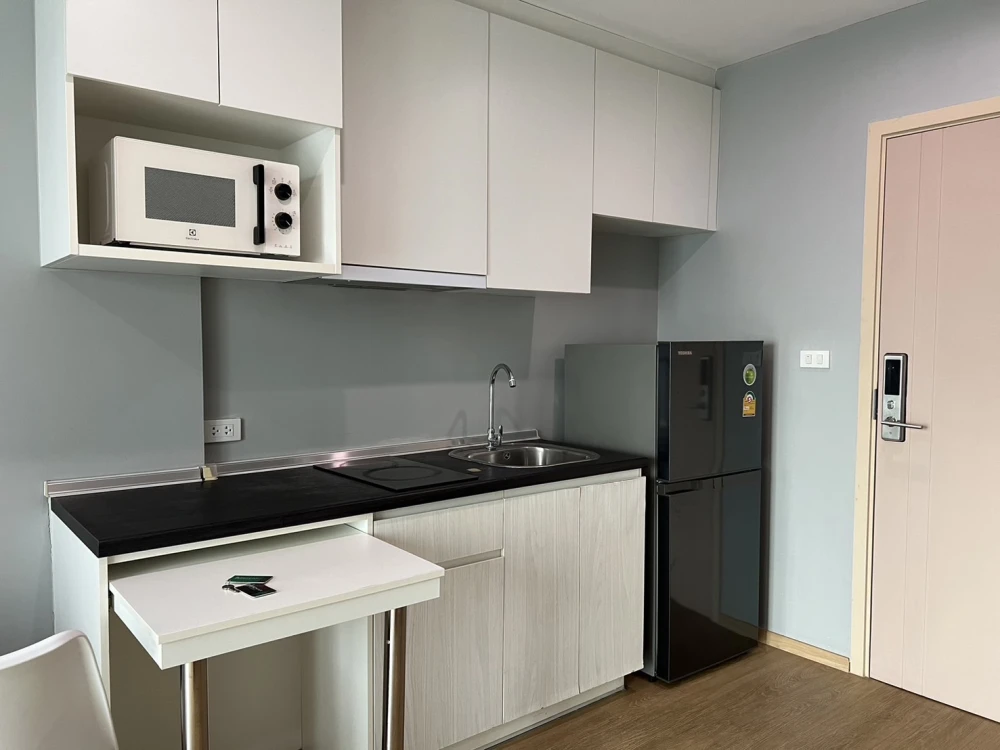 Urgent sale!! Rich Park Triple Station Condo, 33rd floor, beautiful room, fully furnished, ready to move in. Don't miss out!!