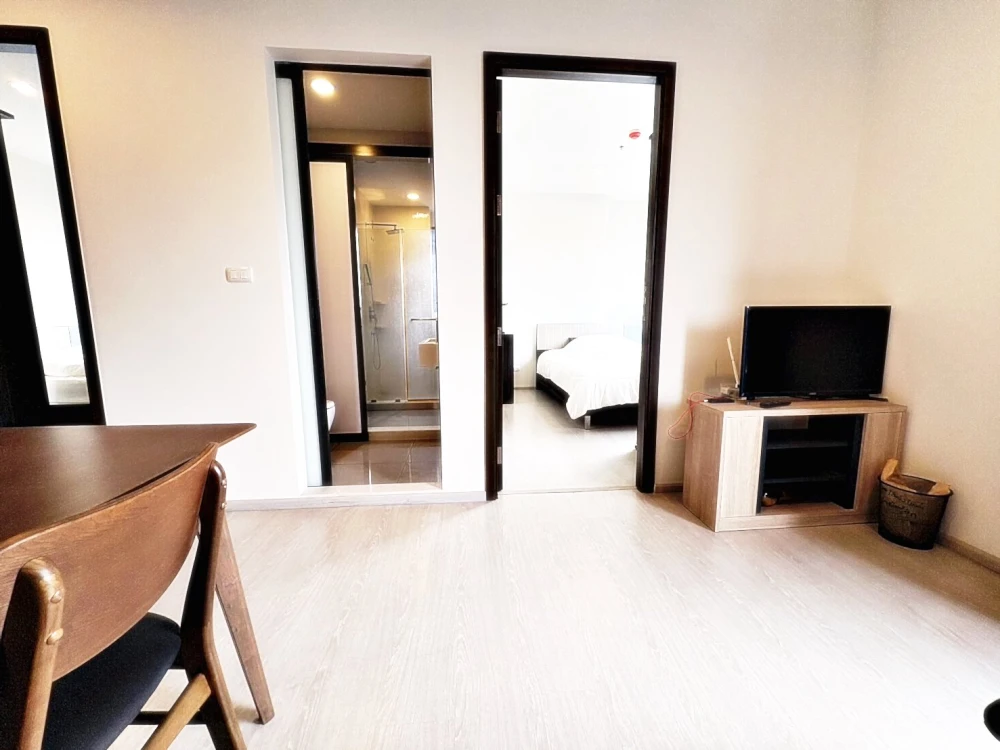 Urgent Sale!! Rhythm Asoke Condo, 31st Floor, New, Beautiful, Modern, High Floor, Quiet. Don't miss out! Reserve now!!