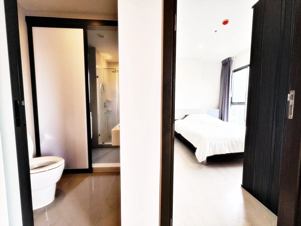 Urgent Sale!! Rhythm Asoke Condo, 31st Floor, New, Beautiful, Modern, High Floor, Quiet. Don't miss out! Reserve now!!