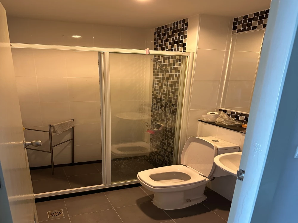 Urgent sale!! Condo Regent Home 19 Sukhumvit 93, 7th floor, beautiful room, ready to move in, good price, hurry up and book now!!