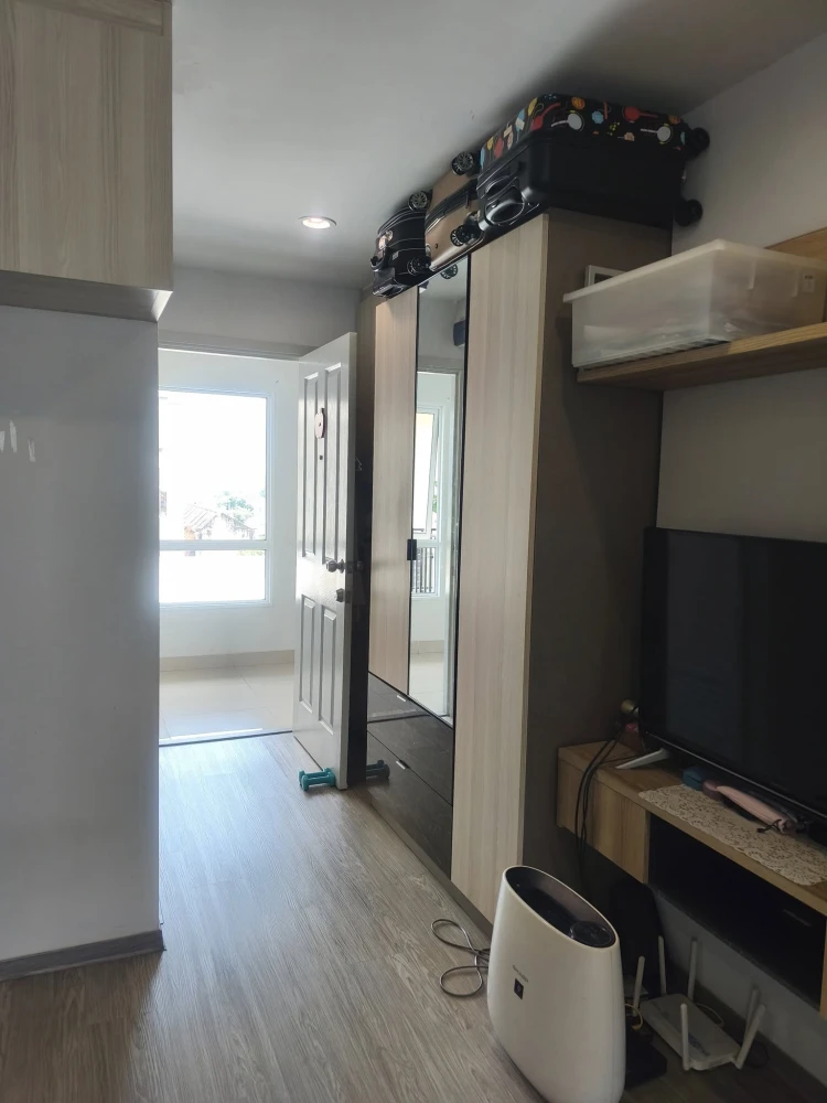 For Sale or Rent Urgent!! Regent Home Sukhumvit 97/1 Condo, corner unit, prime location, close to restaurants. Don't miss out!!