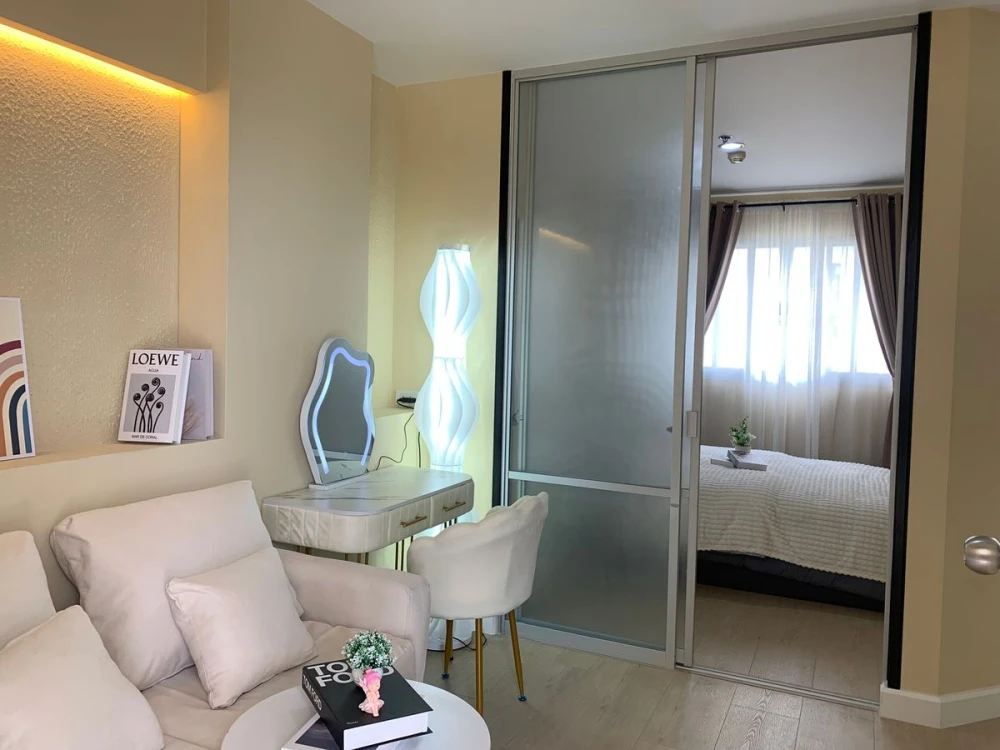 Urgent sale!! Lumpini Condo Town Ramintra - Nawamin, 14th floor, ready to move in, corner room, convenient transportation, book now!!