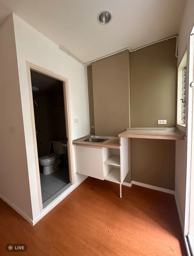 Urgent sale!! Lumpini Township Condo, Rangsit, Khlong 1, 1st floor, Building E3, empty room, ready to move in, hurry up and book now, don't miss out!!