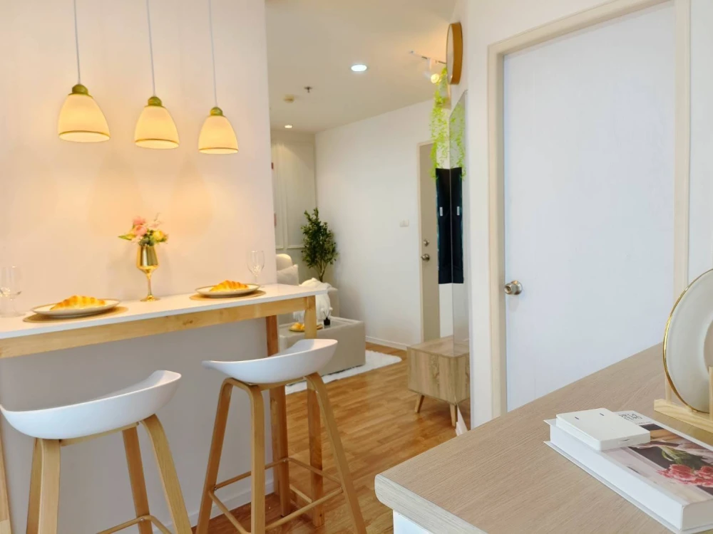 Urgent sale!! Lumpini Condo Nawamin Sri Burapha, 12th floor, Building C2, garden corner, fully furnished, inviting. Don't wait! Reserve now!!