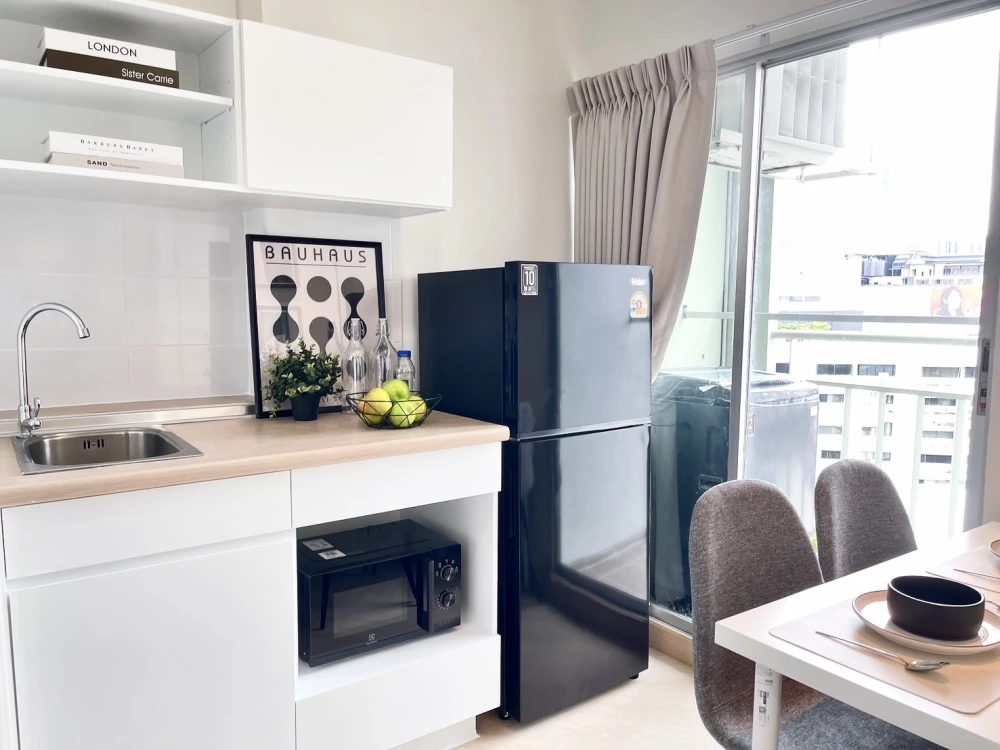 Urgent sale!! Lumpini Park Rama 9-Ratchada Condo, 7th floor, Building A, beautiful unit, fully furnished, ready to move in. Don't miss out!!