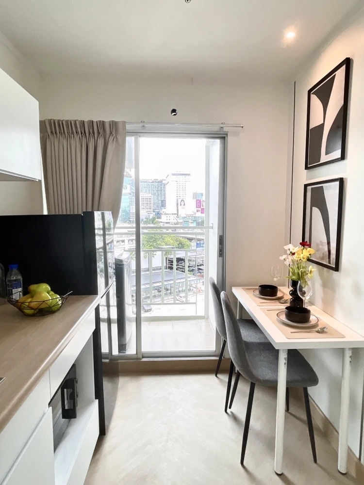 Urgent sale!! Lumpini Park Rama 9-Ratchada Condo, 7th floor, Building A, beautiful unit, fully furnished, ready to move in. Don't miss out!!
