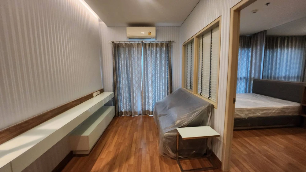 Urgent sale!! Lumpini Park Vibhavadi-Chatuchak Condo, 6th floor, garden view, beautiful room, fully furnished, ready to move in. Don't miss out!!