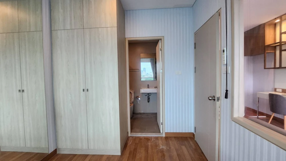 Urgent sale!! Lumpini Park Vibhavadi-Chatuchak Condo, 6th floor, garden view, beautiful room, fully furnished, ready to move in. Don't miss out!!