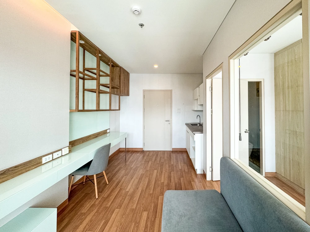 Urgent sale! Lumpini Park Vibhavadi-Chatuchak Condo. Ready to move in. Well-parted. Great price. Reserve today!