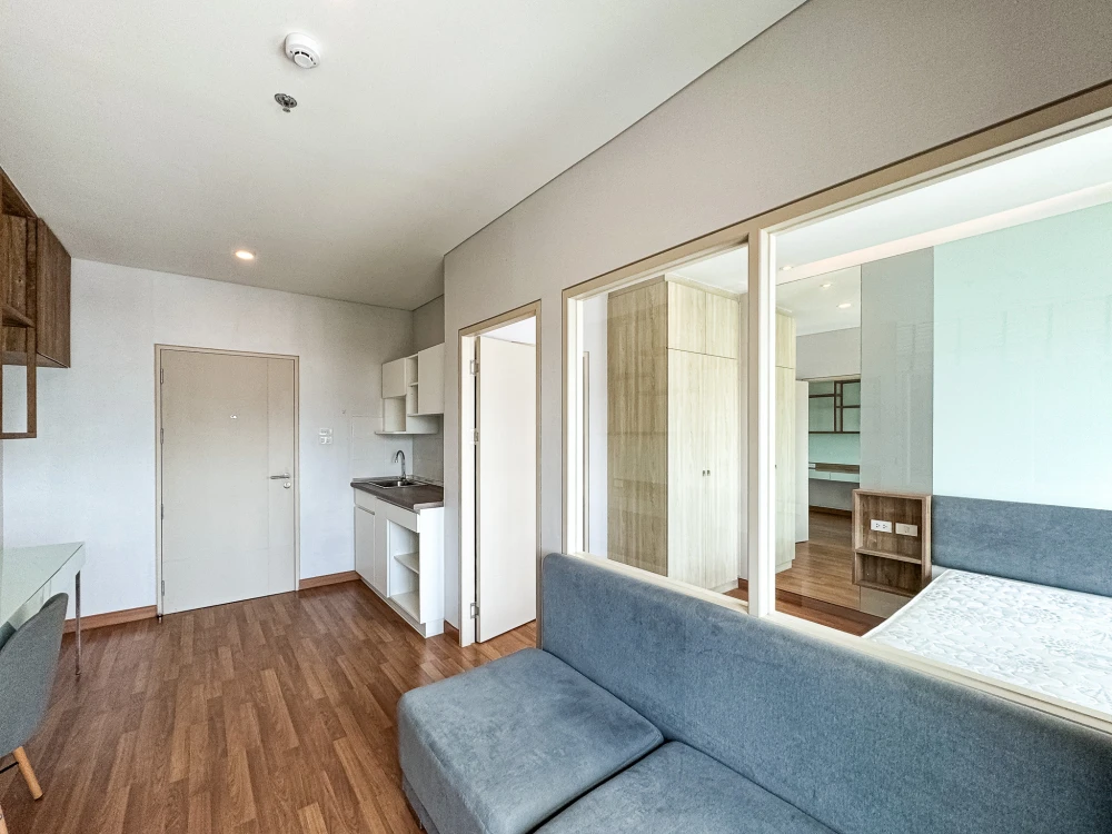 Urgent sale! Lumpini Park Vibhavadi-Chatuchak Condo. Ready to move in. Well-parted. Great price. Reserve today!