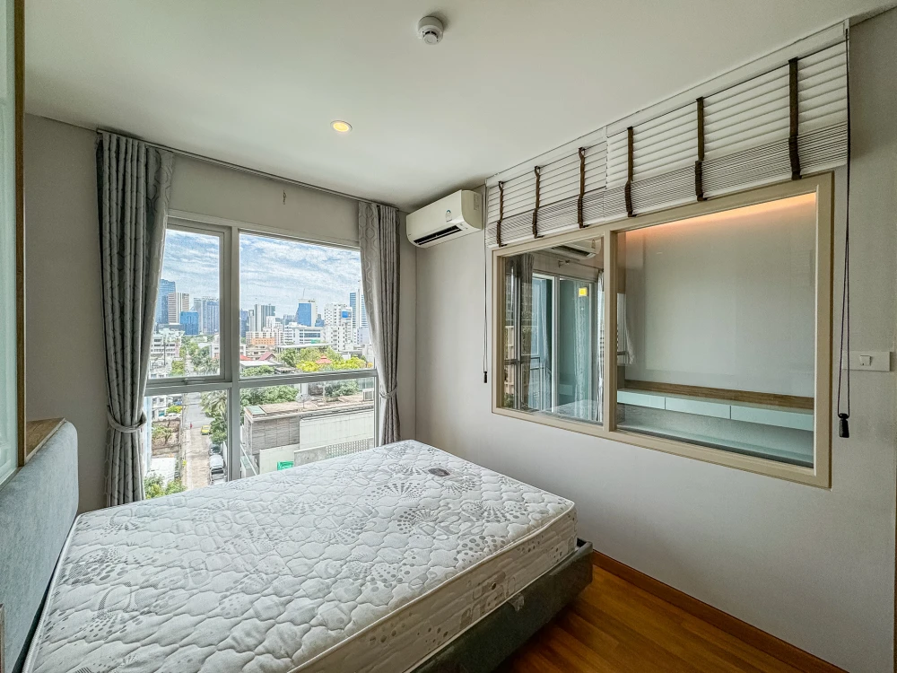 Urgent sale! Lumpini Park Vibhavadi-Chatuchak Condo. Ready to move in. Well-parted. Great price. Reserve today!