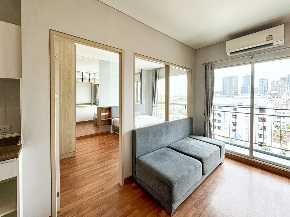 Urgent sale! Lumpini Park Vibhavadi-Chatuchak Condo. Ready to move in. Well-parted. Great price. Reserve today!