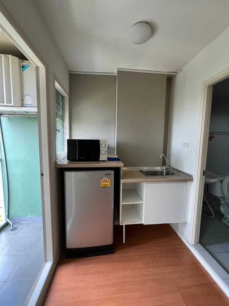 Urgent sale!! Lumpini Mix Theparak-Srinakarin Condo, 4th floor, Building B2. Fully furnished, ready to move in. Reserve now!!