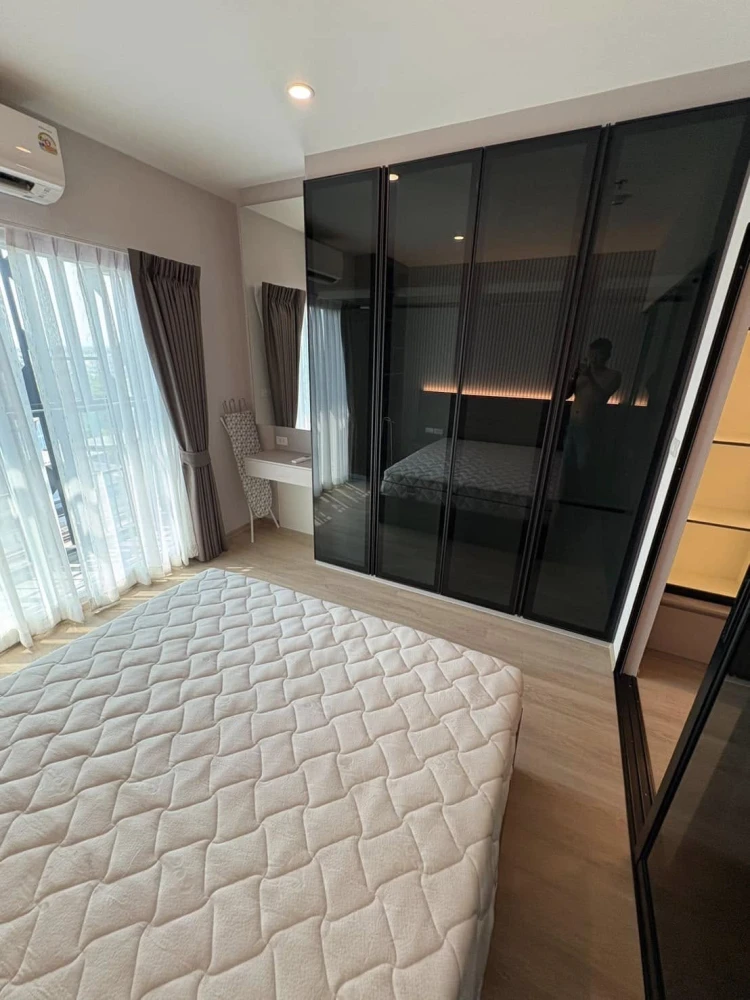 Urgent sale, Lumpini Ville Condo, Charan Fai Chai, beautiful room, fully built-in, ready to move in. If you don't buy it, you'll regret it.