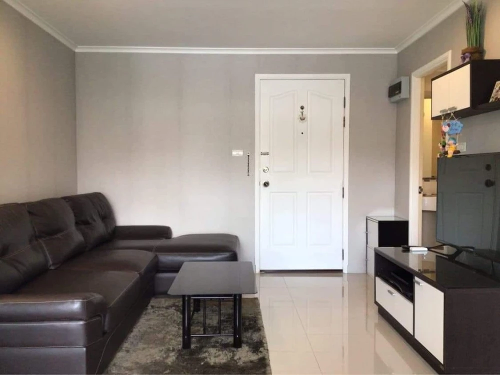 Urgent sale,rent Condo Lumpini Ville Ramkhamhaeng 26, nice room, fully furnished, ready to use appliances Hurry up to own it.