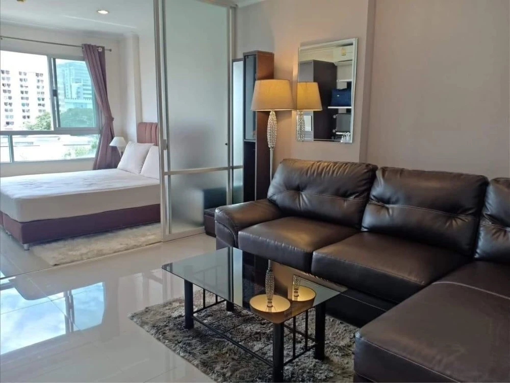 Urgent sale,rent Condo Lumpini Ville Ramkhamhaeng 26, nice room, fully furnished, ready to use appliances Hurry up to own it.