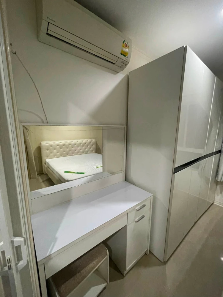 Urgent sale! Lumpini Ville Ramkhamhaeng 44 condo. Spacious room with efficient use of space. Complete amenities. Buy now!