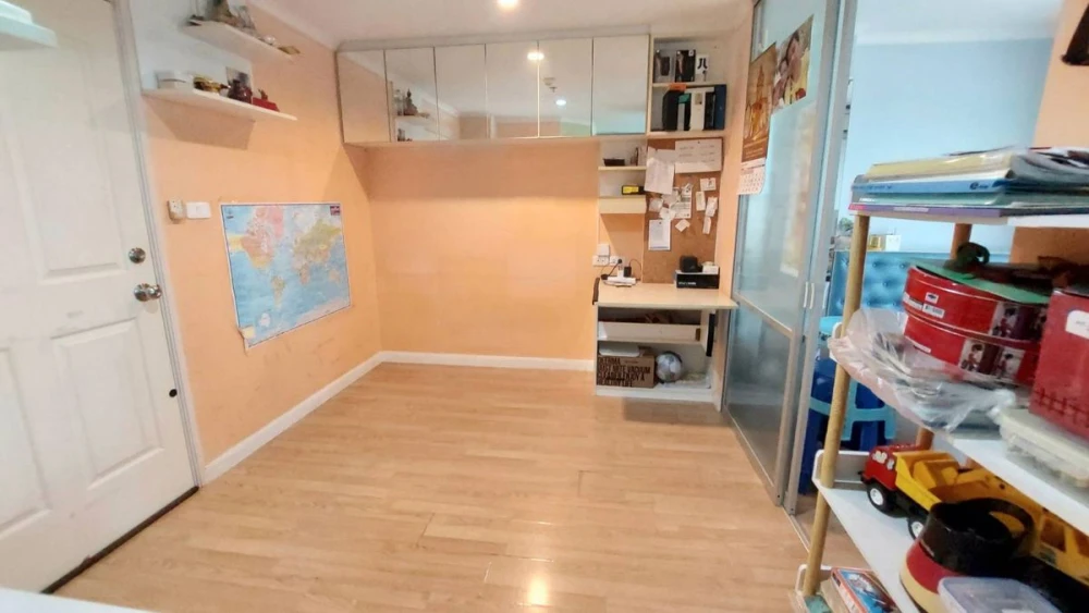 Urgent sale!! Lumpini Ville Rat Burana-Riverview condo, 28th floor, Building A, city view, fully furnished room, ready to move in, hurry and book now!