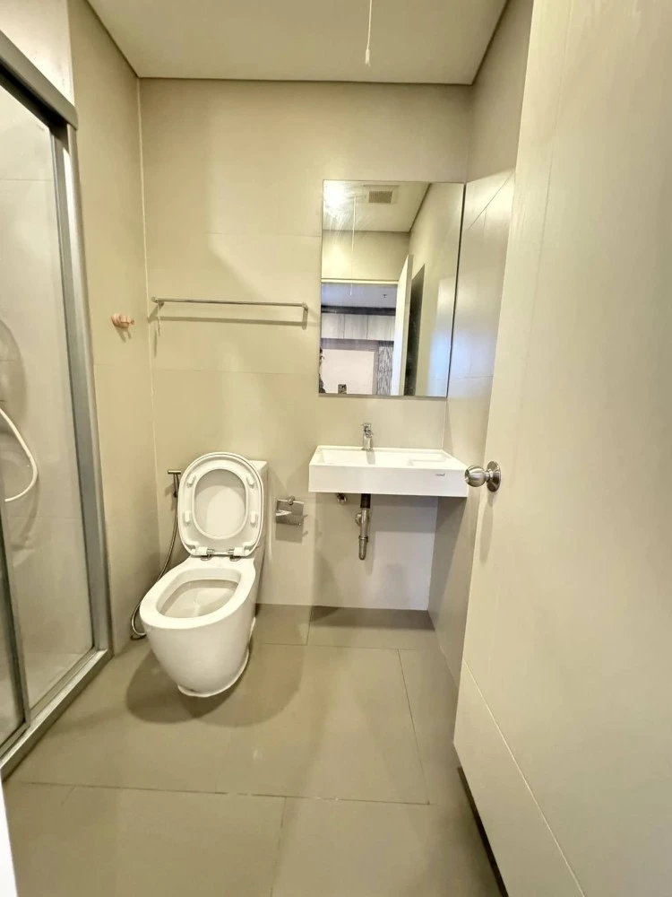 Urgent sale! Lumpini Place Condo, Rama 3 - Riverine, beautiful room, next to the garden, city view, very private, buy now!