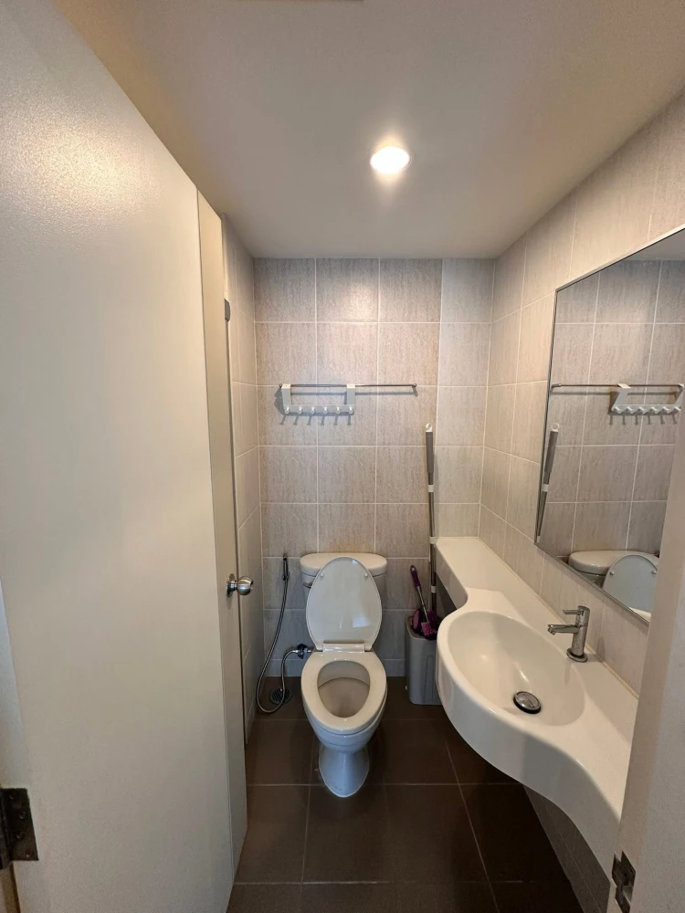 Urgent sale! Lumpini Mega City Bangna condo. The unit is partitioned into separate, clearly defined zones. Own it today!