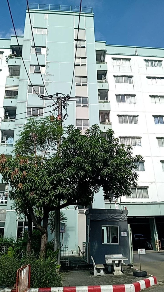 Urgent sale!! Lumpini Center Nawamin Condo (Happyland Phase 5), 8th floor, beautiful room, fully furnished, ready to move in immediately. Reserve now!