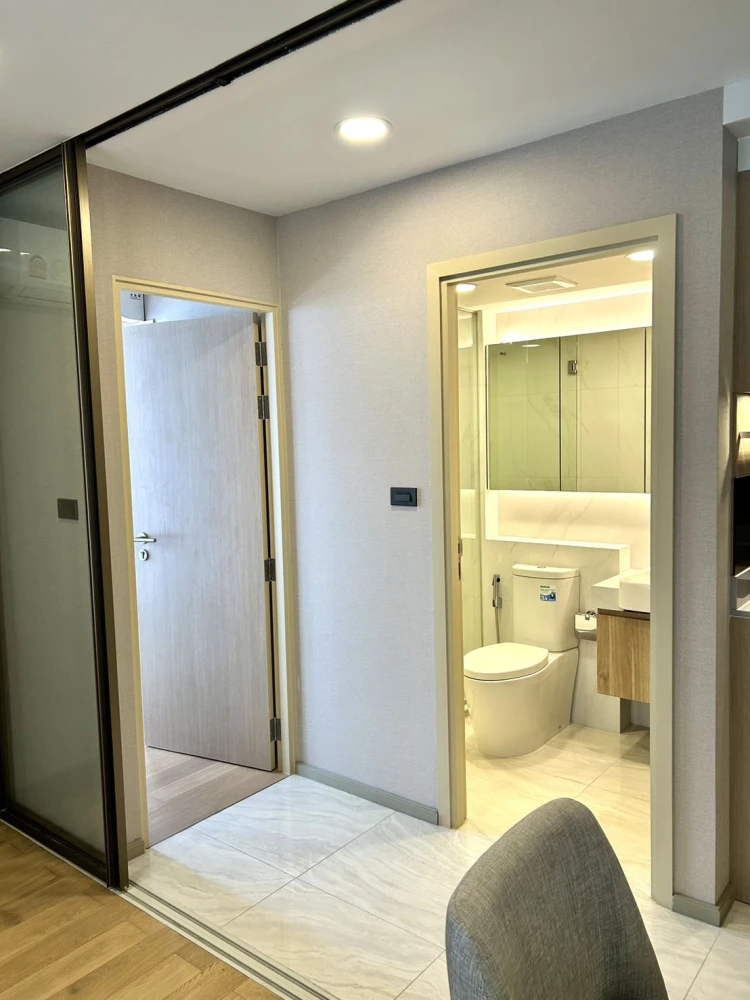 Urgent sale!! Walden Asoke Condo, 4th floor, fully furnished, good price, ready to move in, hurry up and book now!!