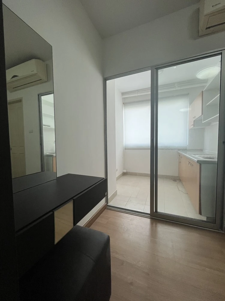 Urgent sale, Supalai Park Kaset Condo, 22nd floor, good wind, good ventilation, quiet, no noise from the road, reserve now.