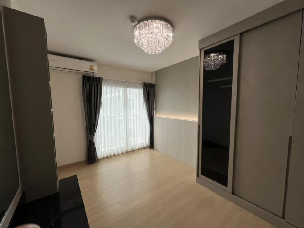 Urgent sale!! Condo Supalai Loft, Krarai Station, 11th floor, beautiful room, good location, ready to move in, don't miss it!!