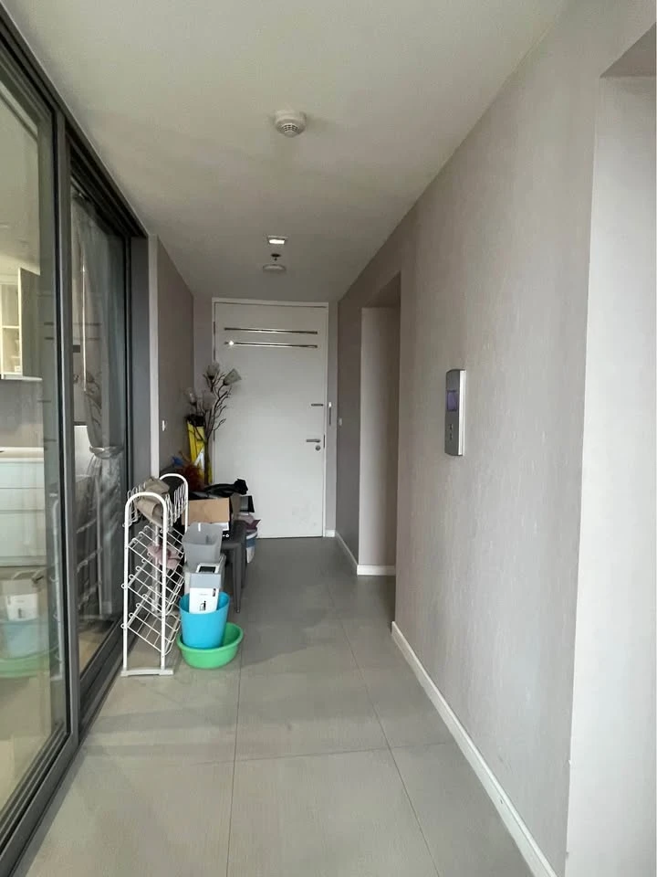 Condo for sale urgently, Starview, spacious room, great usable area, great price, don't miss it.
