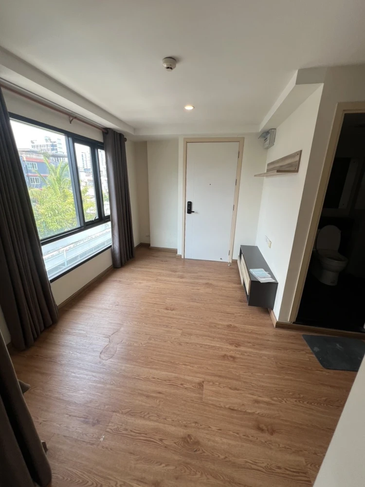 Urgent sale!! Condo Arise Ratchada 19, 7th floor, fully furnished, ready to move in. Don't miss out!!