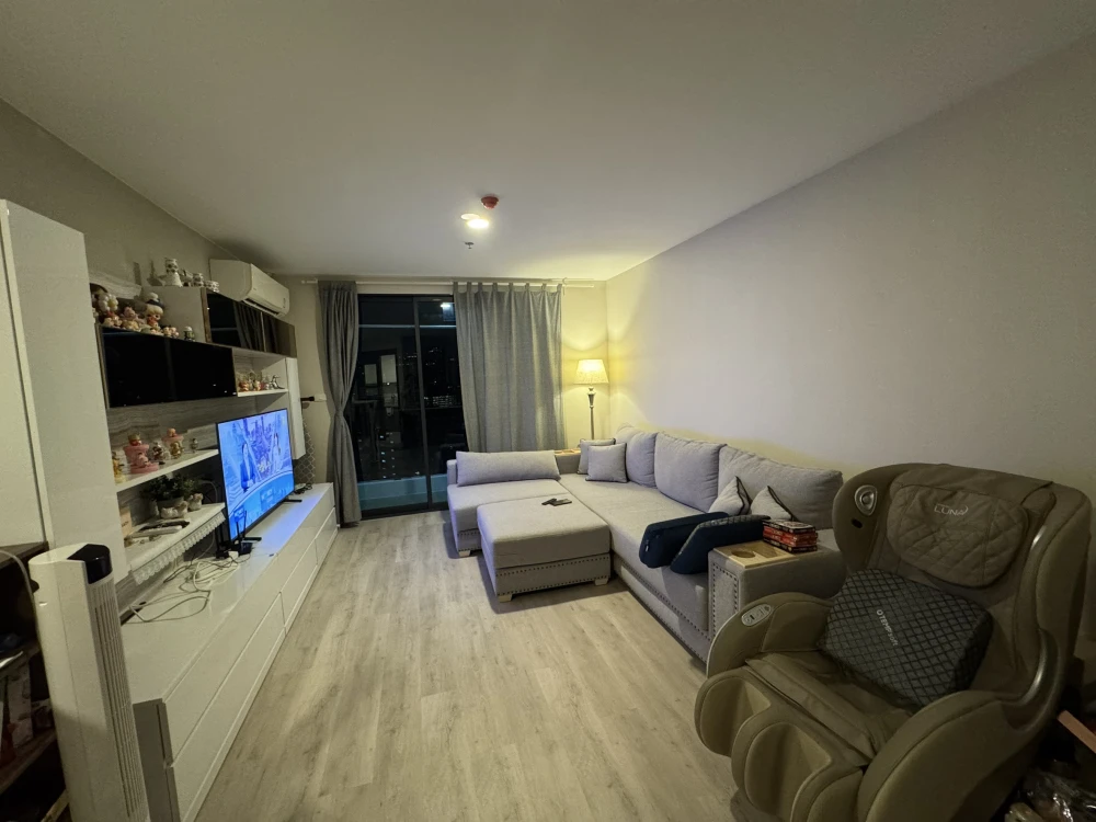 Urgent sale!! Condo Artisan Ratchada, 11th floor, Building C, beautifully decorated room, ready to move in, fully furnished, hurry and book now!!