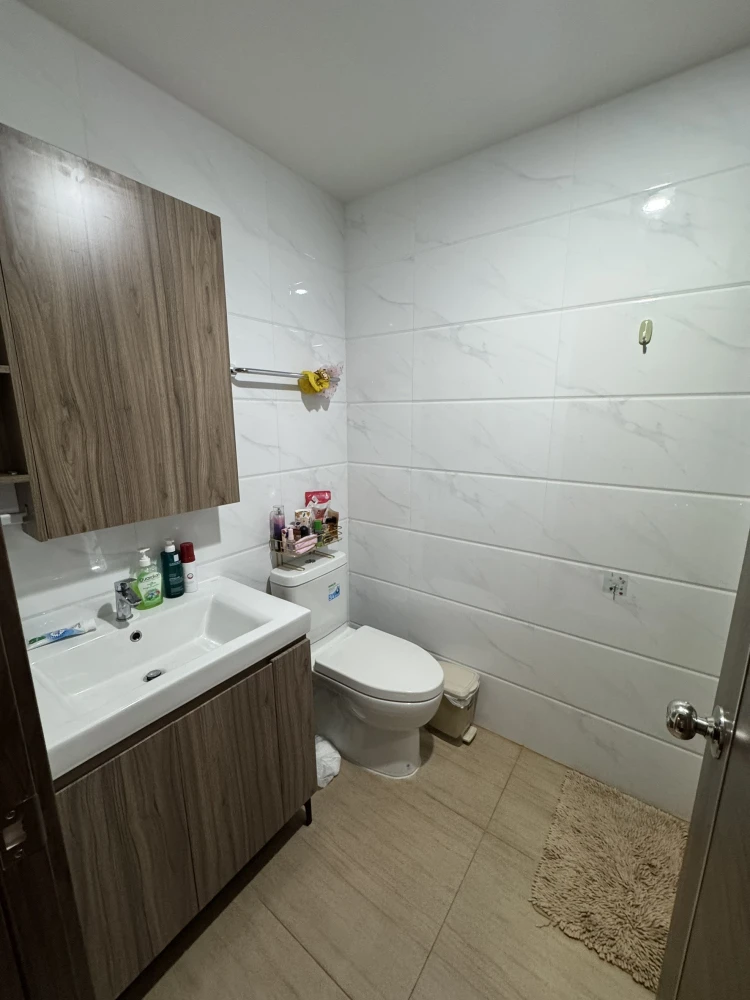 Urgent sale!! Condo Artisan Ratchada, 11th floor, Building C, beautifully decorated room, ready to move in, fully furnished, hurry and book now!!
