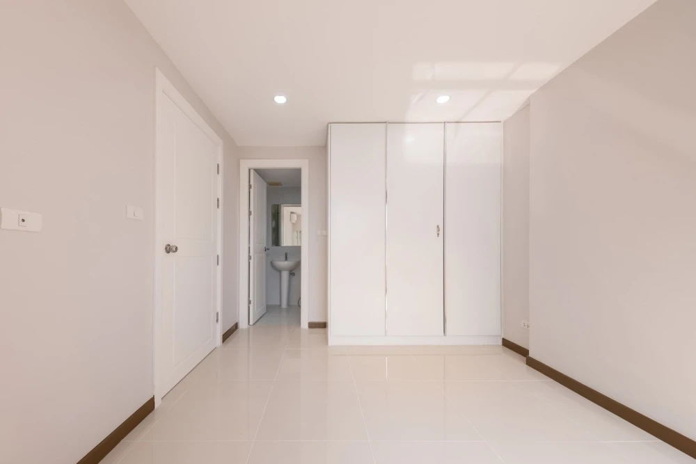 Urgent sale! Condo Element Srinakarin, 2 bedrooms, 2 bathrooms, 6th floor, affordable price. Room decorating lovers, don't miss out.