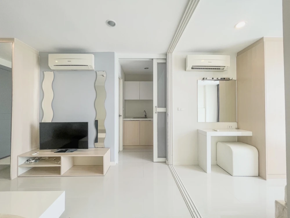 Urgent sale!! Element Srinakarin Condo, 7th floor, Building 6, open view, move in with your bags, don't miss out!!