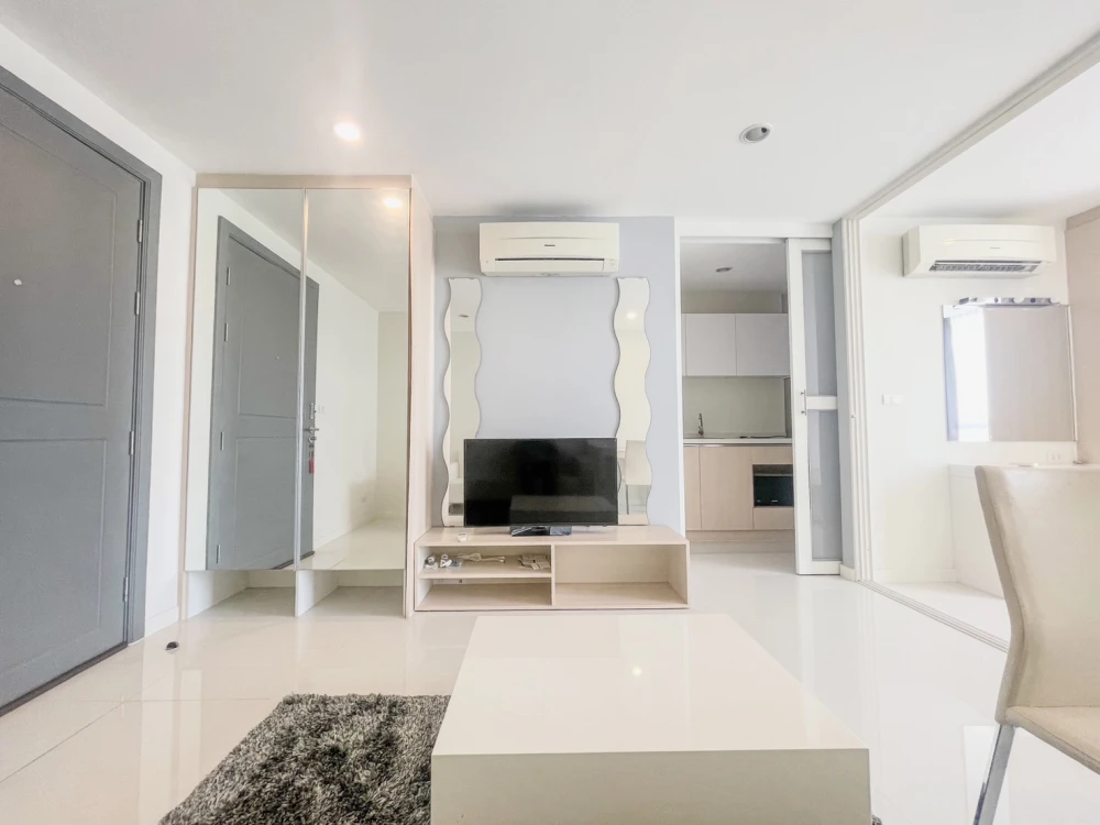 Urgent sale!! Element Srinakarin Condo, 7th floor, Building 6, open view, move in with your bags, don't miss out!!