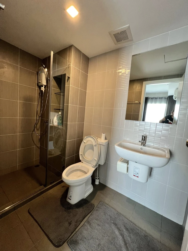 For sale or rent Kensington Sukhumvit-Theparak Condo, 19th floor, Building B, fully furnished, ready to move in immediately, don't miss it!!