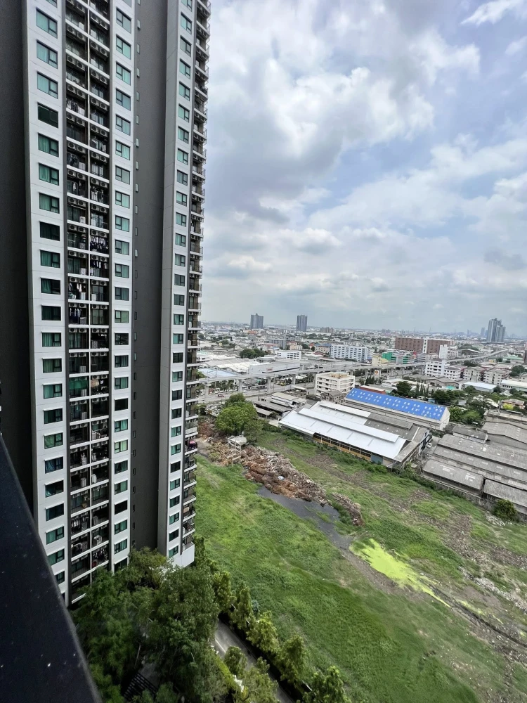 For sale or rent Kensington Sukhumvit-Theparak Condo, 19th floor, Building B, fully furnished, ready to move in immediately, don't miss it!!