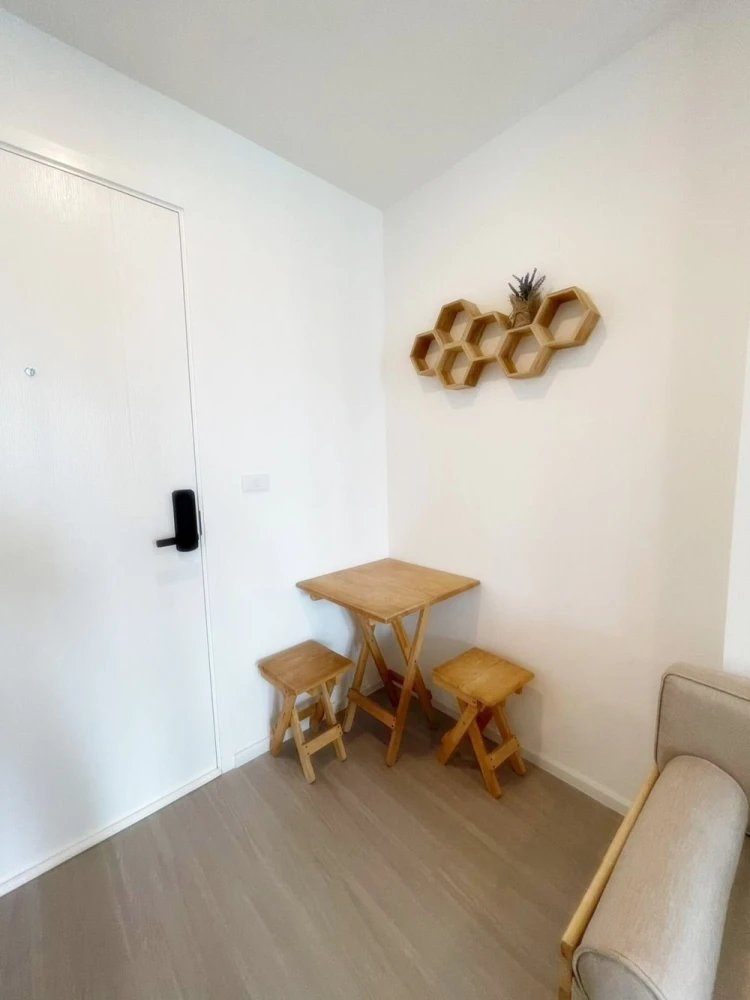 Urgent sale!! Condo Denim Chatuchak, 20th floor, Building A, decorated in Muji style, very livable, fully furnished, ready to move in, don't miss out!