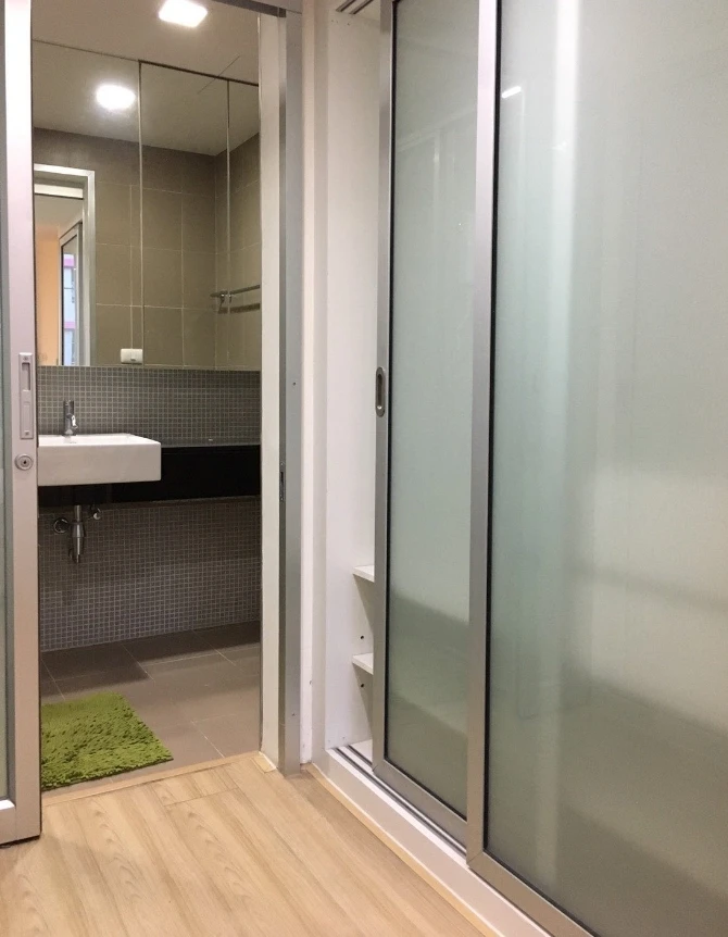 Urgent sale! Condo The Colory Vivid, spacious room, lots of usable space. Hurry and reserve now. Don't miss out!