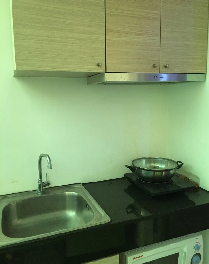 Urgent sale! Condo The Colory Vivid, spacious room, lots of usable space. Hurry and reserve now. Don't miss out!