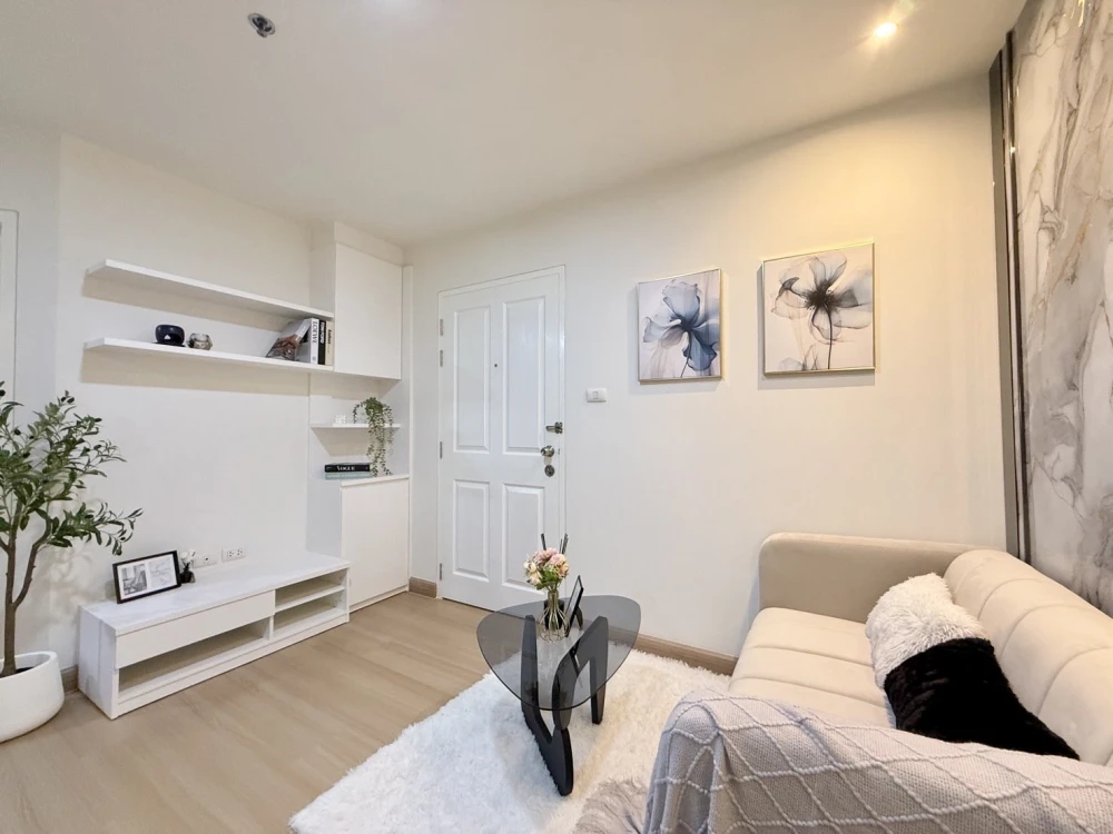 Urgent sale!! Condo The Trust Residence Pinklao (Borommaratchachonnani). Fully furnished with amenities. Ready to move in. Don't miss out!!