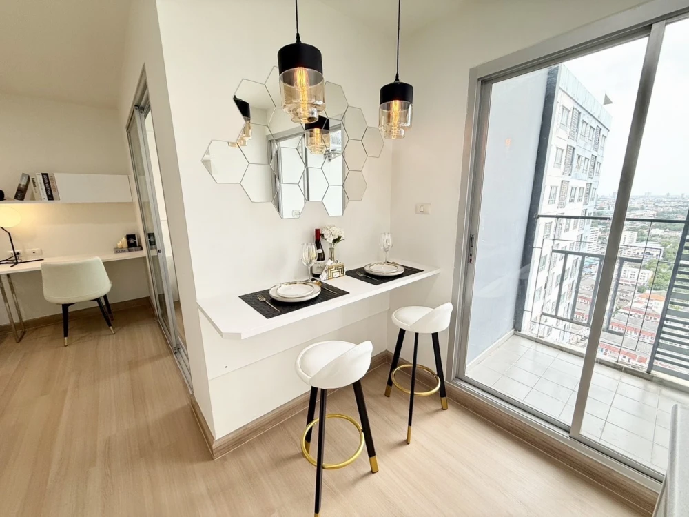 Urgent sale!! Condo The Trust Residence Pinklao (Borommaratchachonnani). Fully furnished with amenities. Ready to move in. Don't miss out!!